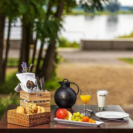 Weltrad Am Fluss Restaurant & Quartier Hotel Schönebeck Eksteriør billede
