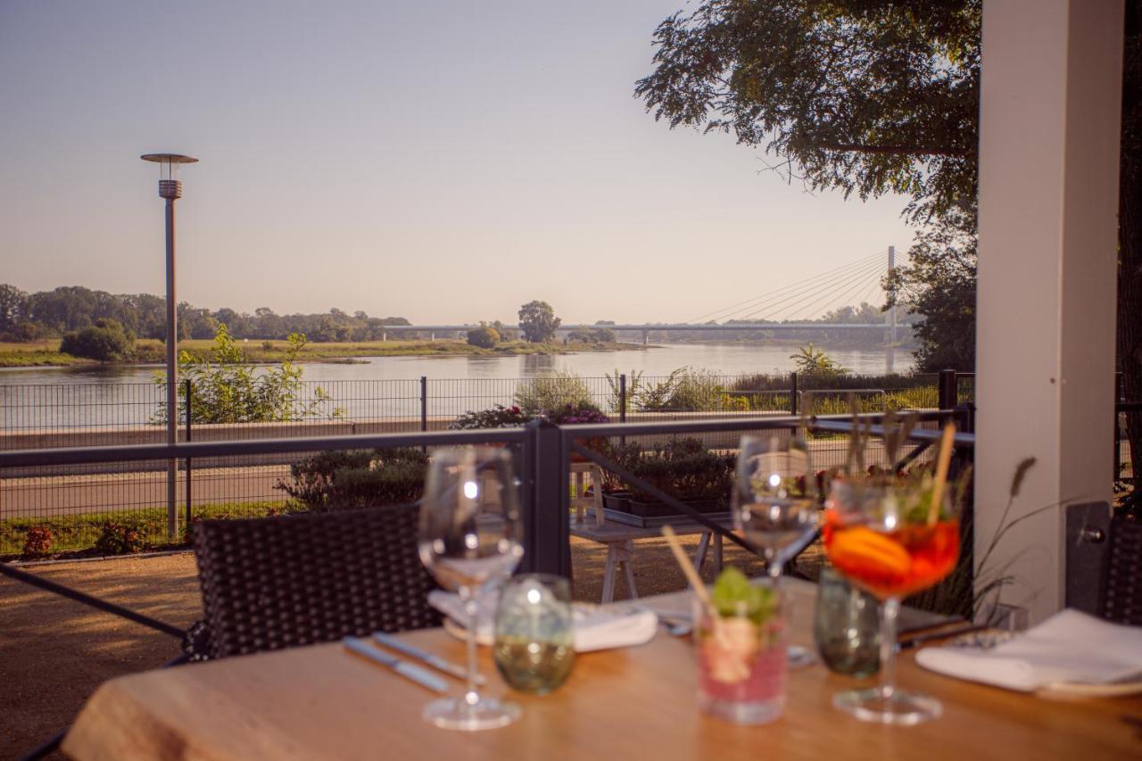 Weltrad Am Fluss Restaurant & Quartier Hotel Schönebeck Eksteriør billede